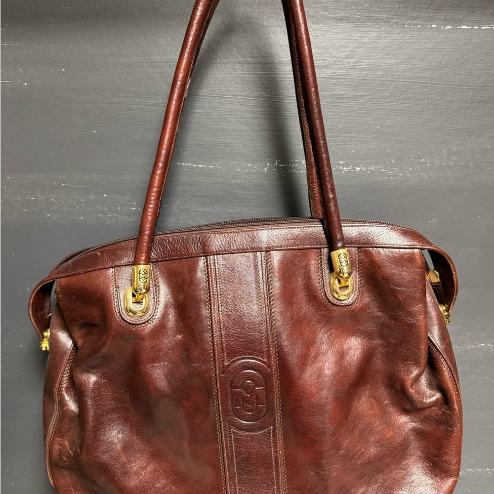 Elegant Brown Leather Handbag